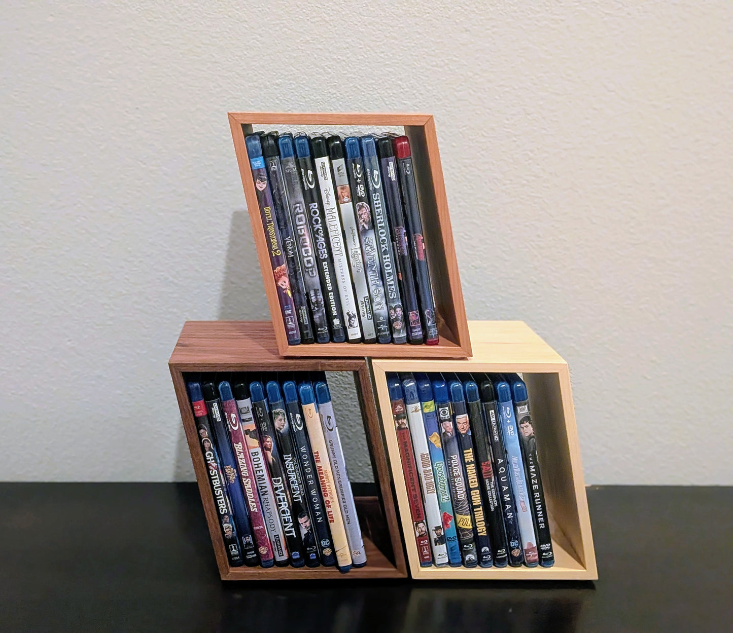 Blu-ray or DVD Storage Stand – Wooden Blu-ray DVD Organizer, Steelbook Holder, Tabletop Movie Display Rack, Minimalist Media Storage